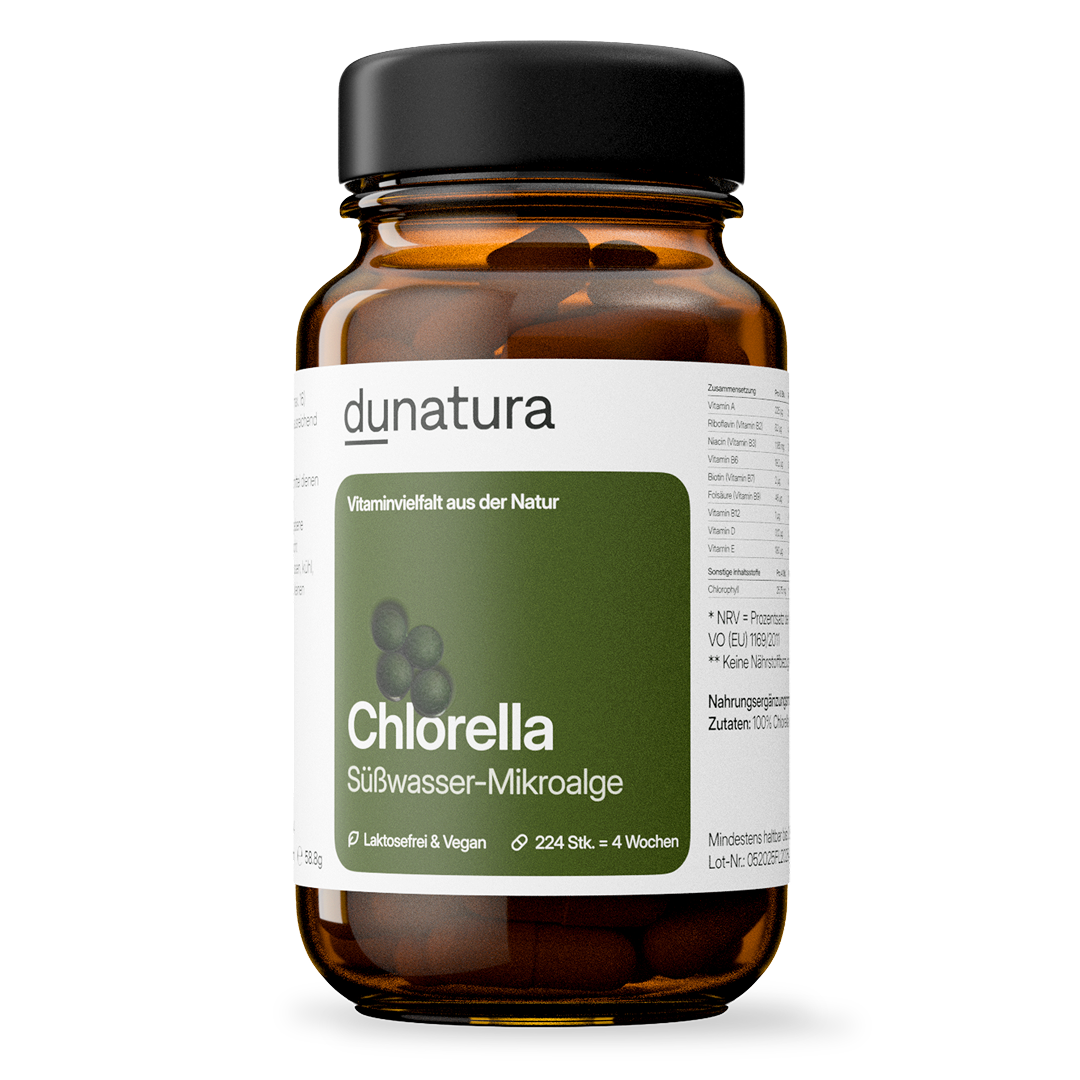 Premium Chlorella (Chlorella vulgaris) – aus Süßwasseralgen, vegan | 224 Presslinge in Glasflasche